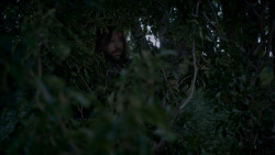 extant_GameOfThrones_4x01-TwoSwords_5410