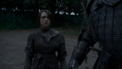 extant_GameOfThrones_4x01-TwoSwords_5435