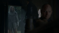 extant_GameOfThrones_4x01-TwoSwords_5443