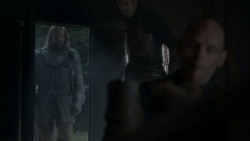 extant_GameOfThrones_4x01-TwoSwords_5445