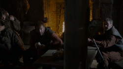 extant_GameOfThrones_4x01-TwoSwords_5457