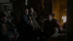 extant_GameOfThrones_4x01-TwoSwords_5461
