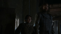 extant_GameOfThrones_4x01-TwoSwords_5468