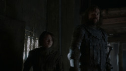 extant_GameOfThrones_4x01-TwoSwords_5469