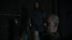 extant_GameOfThrones_4x01-TwoSwords_5473