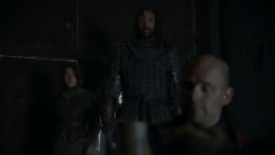 extant_GameOfThrones_4x01-TwoSwords_5476