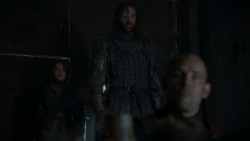 extant_GameOfThrones_4x01-TwoSwords_5478
