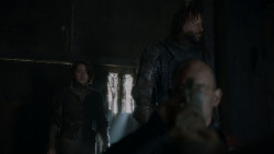 extant_GameOfThrones_4x01-TwoSwords_5481