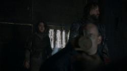 extant_GameOfThrones_4x01-TwoSwords_5482