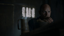 extant_GameOfThrones_4x01-TwoSwords_5489