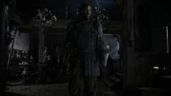 extant_GameOfThrones_4x01-TwoSwords_5495