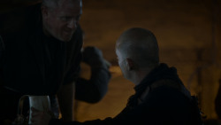 extant_GameOfThrones_4x01-TwoSwords_5527