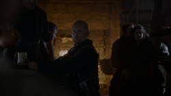 extant_GameOfThrones_4x01-TwoSwords_5543