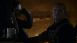 extant_GameOfThrones_4x01-TwoSwords_5552