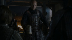 extant_GameOfThrones_4x01-TwoSwords_5563