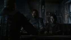 extant_GameOfThrones_4x01-TwoSwords_5565