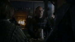 extant_GameOfThrones_4x01-TwoSwords_5567