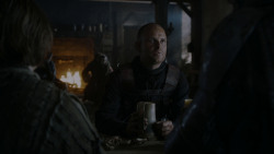extant_GameOfThrones_4x01-TwoSwords_5572