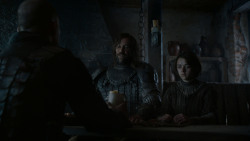 extant_GameOfThrones_4x01-TwoSwords_5577