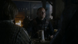 extant_GameOfThrones_4x01-TwoSwords_5581