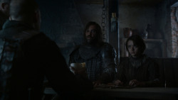 extant_GameOfThrones_4x01-TwoSwords_5584
