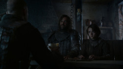 extant_GameOfThrones_4x01-TwoSwords_5585