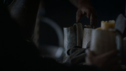 extant_GameOfThrones_4x01-TwoSwords_5587