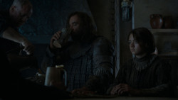 extant_GameOfThrones_4x01-TwoSwords_5595