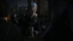 extant_GameOfThrones_4x01-TwoSwords_5598