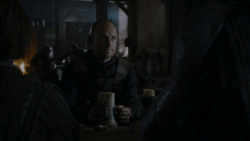 extant_GameOfThrones_4x01-TwoSwords_5600