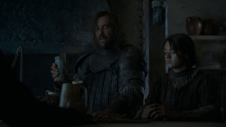 extant_GameOfThrones_4x01-TwoSwords_5605