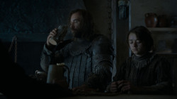 extant_GameOfThrones_4x01-TwoSwords_5607