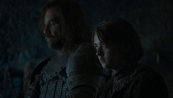 extant_GameOfThrones_4x01-TwoSwords_5620