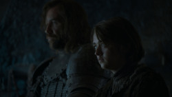extant_GameOfThrones_4x01-TwoSwords_5628