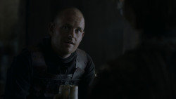 extant_GameOfThrones_4x01-TwoSwords_5639