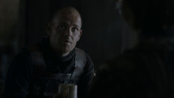 extant_GameOfThrones_4x01-TwoSwords_5642
