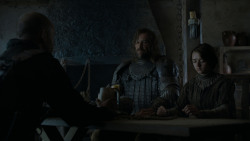 extant_GameOfThrones_4x01-TwoSwords_5654