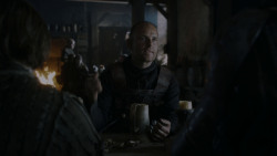 extant_GameOfThrones_4x01-TwoSwords_5664