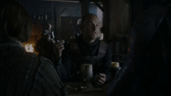 extant_GameOfThrones_4x01-TwoSwords_5665