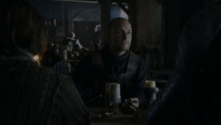 extant_GameOfThrones_4x01-TwoSwords_5671