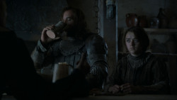 extant_GameOfThrones_4x01-TwoSwords_5675