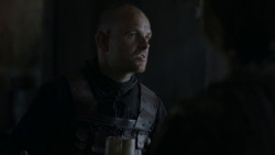 extant_GameOfThrones_4x01-TwoSwords_5677