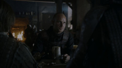 extant_GameOfThrones_4x01-TwoSwords_5687