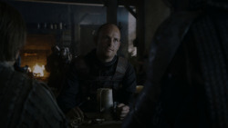 extant_GameOfThrones_4x01-TwoSwords_5689