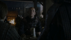 extant_GameOfThrones_4x01-TwoSwords_5691