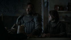 extant_GameOfThrones_4x01-TwoSwords_5695