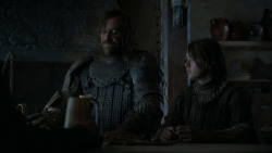 extant_GameOfThrones_4x01-TwoSwords_5698