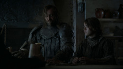 extant_GameOfThrones_4x01-TwoSwords_5699