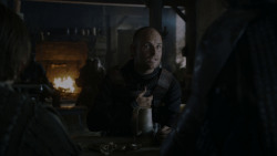 extant_GameOfThrones_4x01-TwoSwords_5719