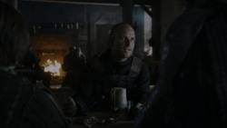 extant_GameOfThrones_4x01-TwoSwords_5722